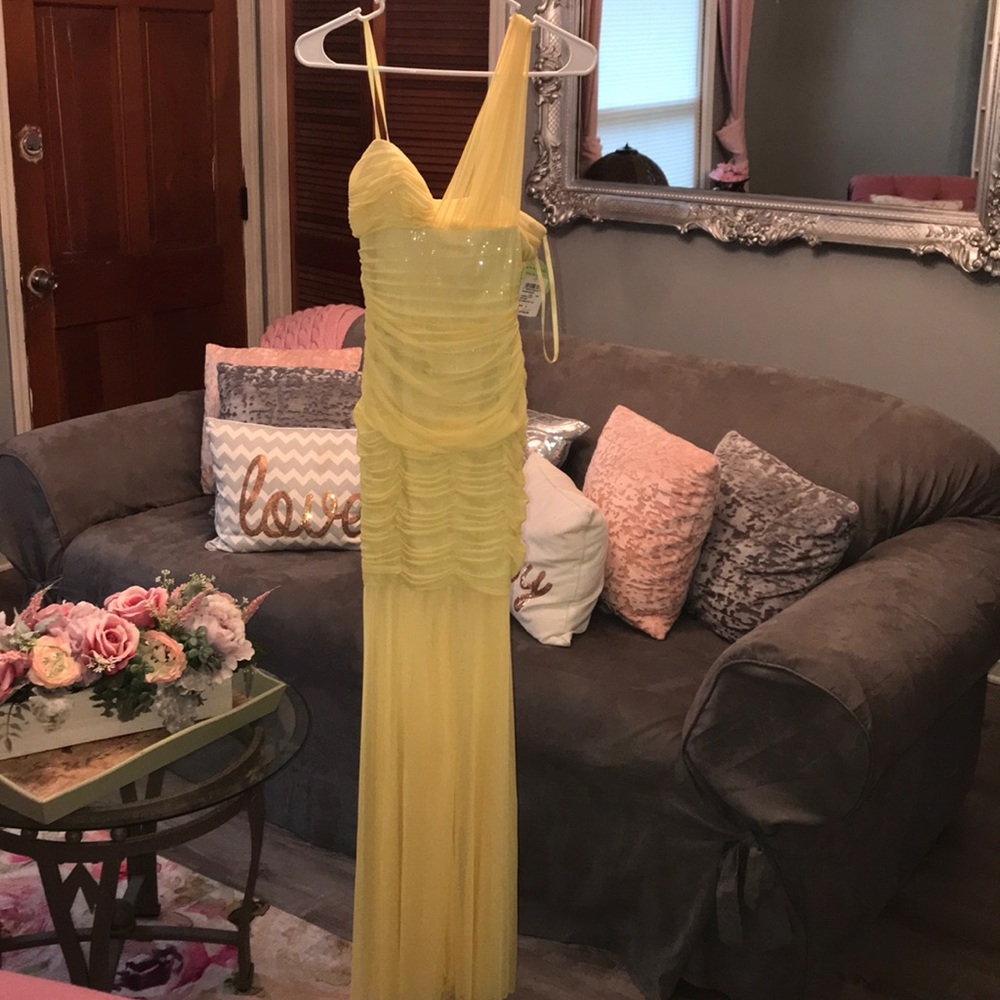 Dress yellow